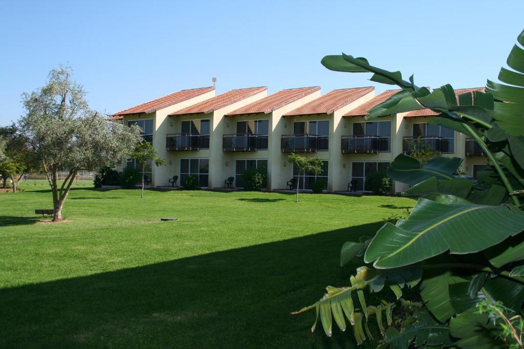 Pastoral Hotel - Kfar Blum Экстерьер фото